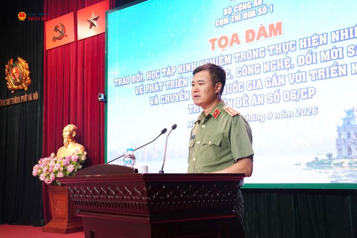 Thiếu tướng Nguyễn Ngọc Quyền – Phó Bí thư Đảng ủy, Phó Giám đốc CATP Hà Nội phát biểu khai mạc sự kiện.