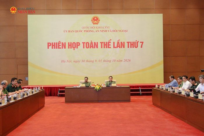 Toàn cảnh phiên họp. Ảnh: Đắc Trường