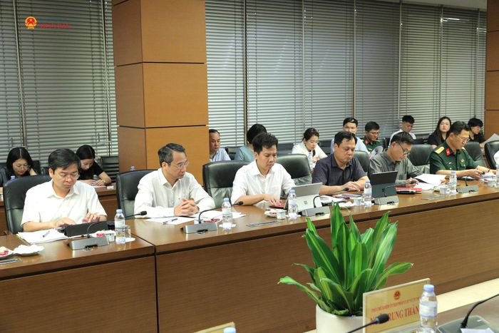 Các đại biểu dự phiên họp