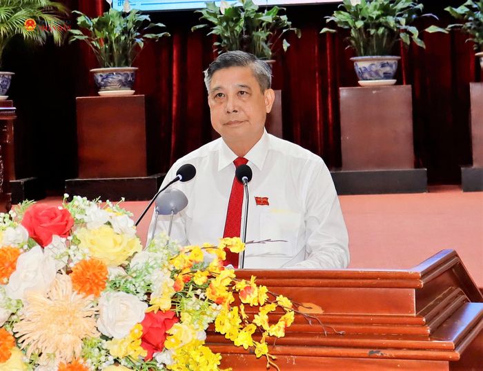 Chủ tịch HĐND TP. Cần Thơ Đồng Văn Thanh phát biểu tại kỳ họp. Ảnh: Vũ Châu 