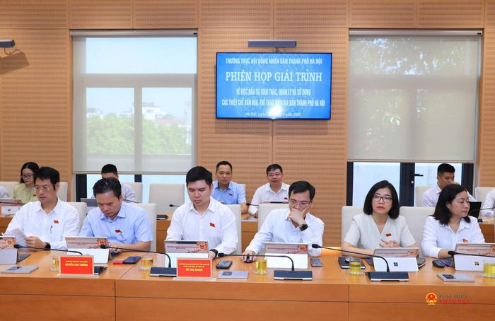 Các đại biểu tham gia phiên giải trình. Ảnh: Lê Hải