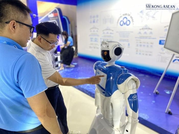 Ngày hội Đổi mới sáng tạo quốc gia năm là dịp để cơ quan quản lý, doanh nghiệp, trường đại học, viện nghiên cứu và cộng đồng chia sẻ nguồn lực, kinh nghiệm, cùng góp phần phát triển hệ sinh thái đổi mới sáng tạo quốc gia. Ảnh: Hà Anh/Mekong ASEAN.
