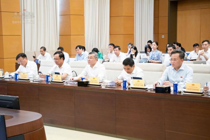 Các đại biểu tại phiên họp thứ 6 của Ủy ban Thường vụ Quốc hội. Ảnh: CTTĐT Quốc hội