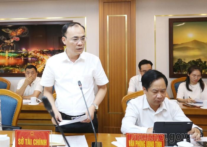 Đại diện lãnh đạo Sở Tài chính phát biểu tại hội nghị