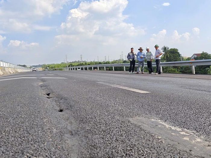 BQLDA khẳng định mặt đường sẽ được khắc phục trong 2 ngày.