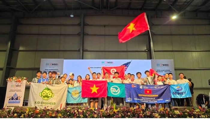 Lá cờ Việt Nam giương cao tại WRO Open Championship Asia & Pacific 2026.