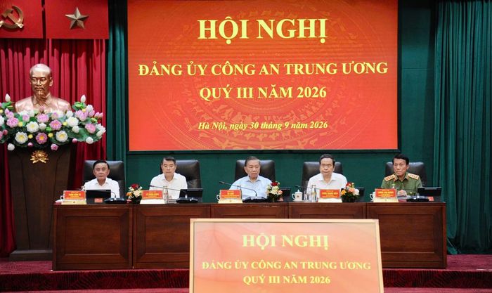 Các đồng chí lãnh đạo Đảng, Nhà nước dự hội nghị Đảng uỷ Công an Trung ương Quý III/2026.