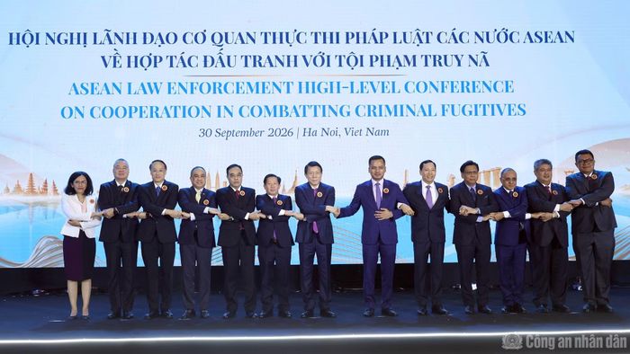 Đại tướng Lương Tam Quang, Ủy viên Bộ Chính trị, Bộ trưởng Bộ Công an và Trưởng đoàn các nước ASEAN tại hội nghị.