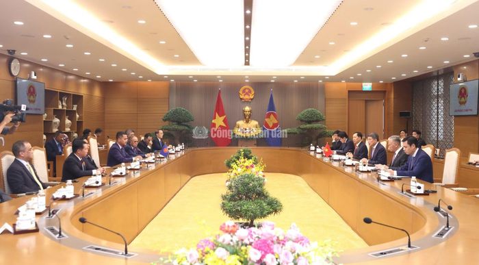 Quang cảnh buổi tiếp.