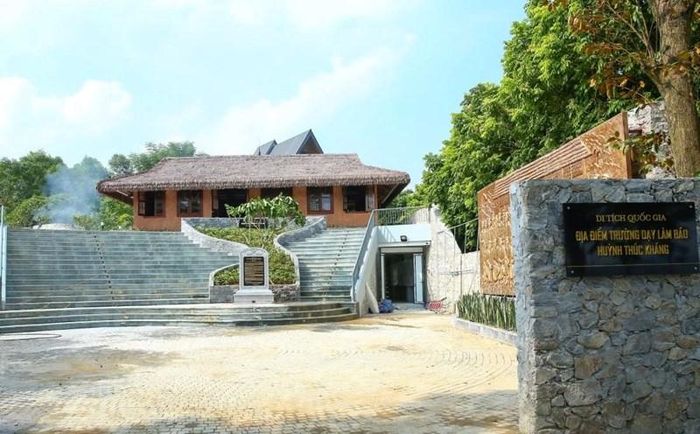 Trường dạy làm báo mang tên Huỳnh Thúc Kháng tại tỉnh Thái Nguyên.