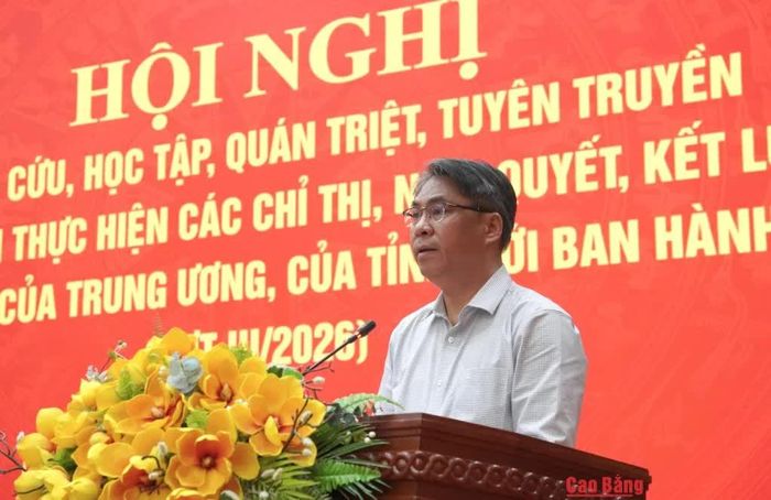 Bí thư Tỉnh ủy, Chủ tịch HĐND tỉnh Phan Thăng An phát biểu kết luận hội nghị.