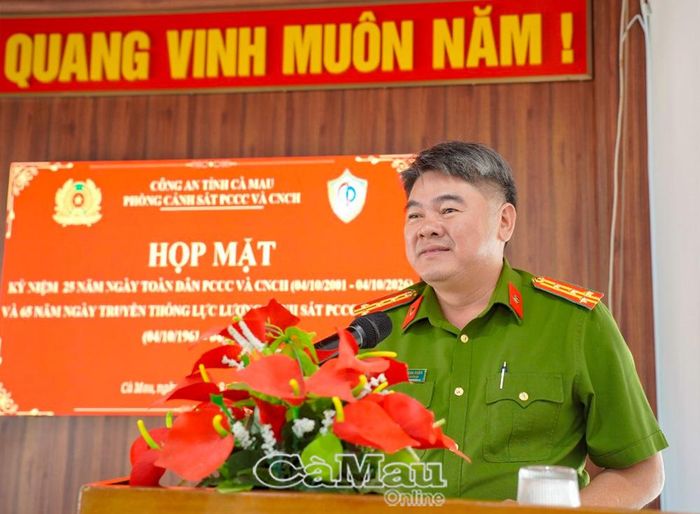 Đại tá Trần Thanh Xuân, Trưởng phòng Cảnh sát PCCC và CNCH Công an tỉnh Cà Mau, ghi nhận những đóng góp của các thế hệ cán bộ, chiến sĩ; khẳng định đây là nền tảng để lực lượng tiếp tục xây dựng, phát triển, đáp ứng yêu cầu nhiệm vụ trong giai đoạn mới.