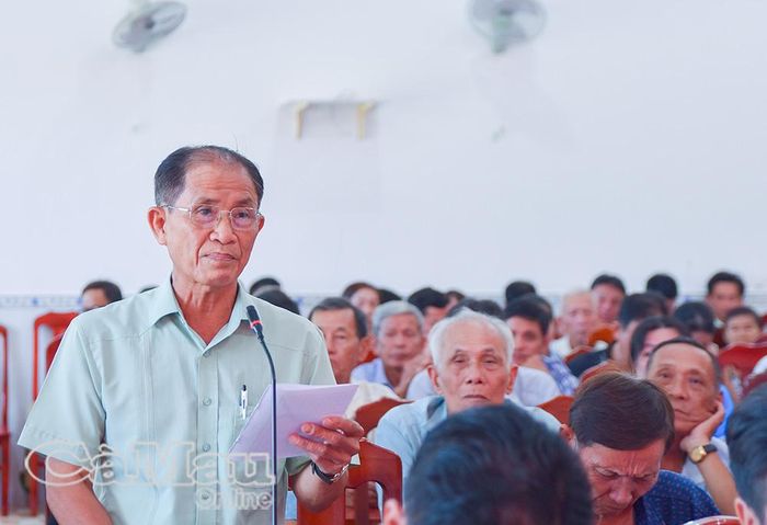 Cử tri Đỗ Cao Bằng, ấp Đông Hưng, xã Tân Hưng, kiến nghị đầu tư xây dựng lộ giao thông nông thôn.