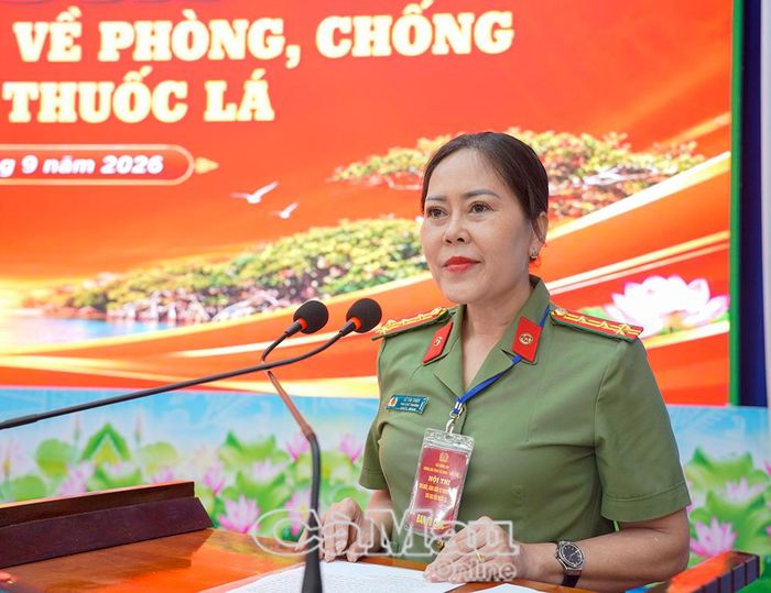 Đại tá Lê Thị Thuỷ, Phó Cục trưởng Cục Y tế, Thường trực Ban Chỉ đạo công tác phòng, chống tác hại thuốc lá Bộ Công an, Phó Trưởng ban tổ chức Hội thi, ghi nhận sự phối hợp của Công an tỉnh Cà Mau trong công tác tổ chức hội thi.