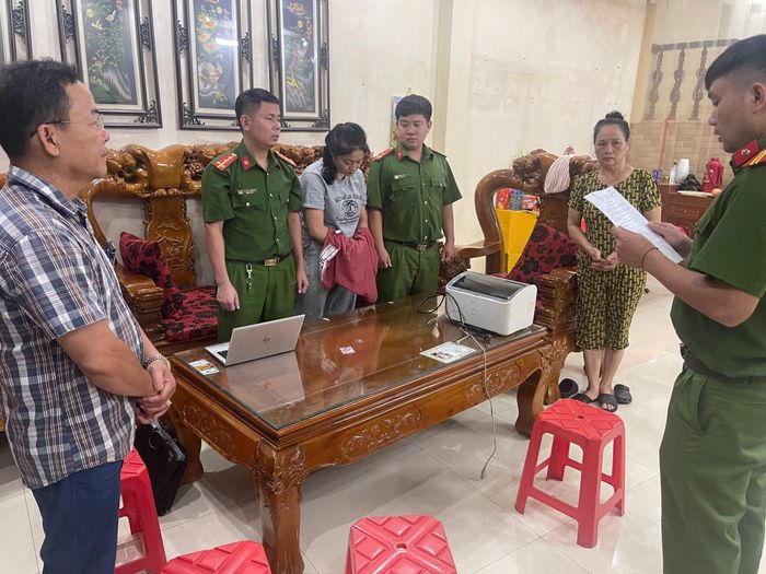 Đối tượng Doãn Thị Huyền Trang. Ảnh: CA.
