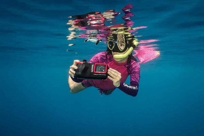 Với nhu cầu quay, chụp dưới nước chuyên nghiệp, SeaLife SportDiver Ultra là lựa chọn đáng thử