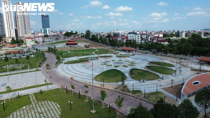 Theo ông Phạm Hoàng Sơn, việc xây dựng Đền thờ Bác Hồ trên quê hương Bắc Ninh mang ý nghĩa sâu sắc, không chỉ thể hiện lòng thành kính, tri ân đối với vị lãnh tụ kính yêu của dân tộc mà còn là biểu tượng cho tình cảm, lòng biết ơn của Đảng bộ, chính quyền và Nhân dân Bắc Ninh qua các thế hệ.