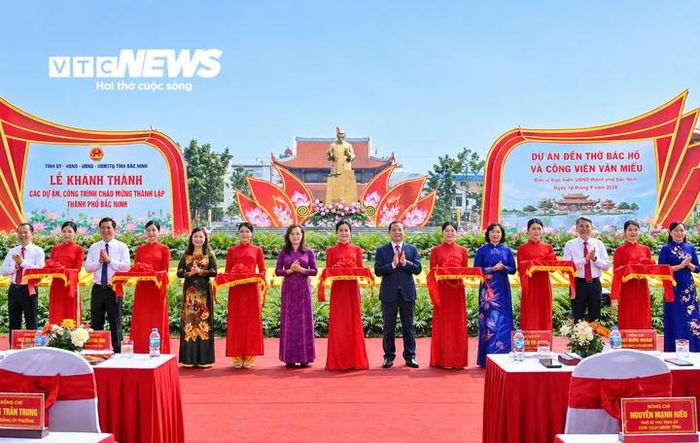 Tại lễ khánh thành, Chủ tịch UBND tỉnh Bắc Ninh Phạm Hoàng Sơn nhấn mạnh Bắc Ninh - Kinh Bắc là vùng đất giàu truyền thống lịch sử, văn hiến và cách mạng, đồng thời là địa phương vinh dự 22 lần được đón Chủ tịch Hồ Chí Minh về thăm và làm việc.