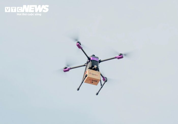 TP.HCM thử nghiệm giao hàng bằng UAV tuyến Cần Giờ - Vũng Tàu. (Ảnh: Ngọc Duy)