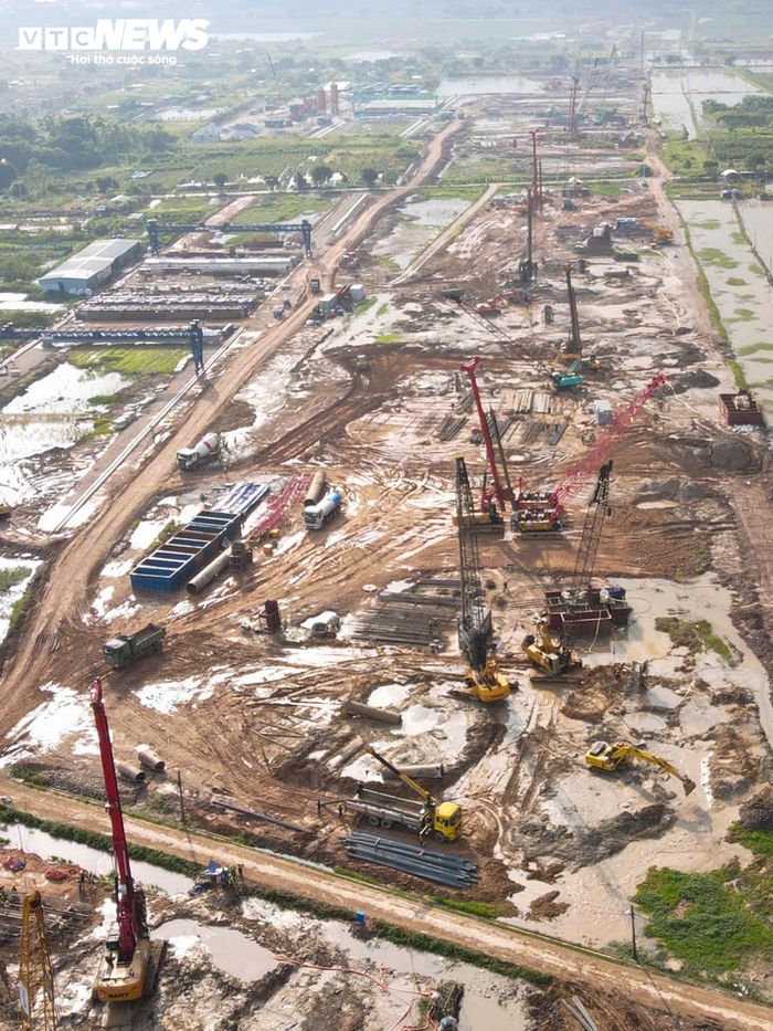 Các mũi thi công được bố trí trên nhiều khu vực của dự án. Giá trị sản lượng thực hiện tại công trường đến nay đạt khoảng 589,49 tỷ đồng.