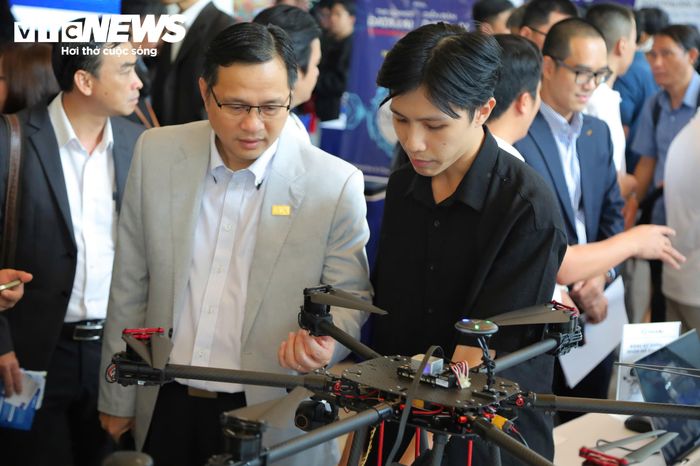 Ngày hội Đổi mới sáng tạo quốc gia 2026 là sự kiện kết nối cơ quan quản lý, doanh nghiệp, viện nghiên cứu, trường đại học, chuyên gia và cộng đồng đổi mới sáng tạo. (Ảnh: Ngọc Duy)
