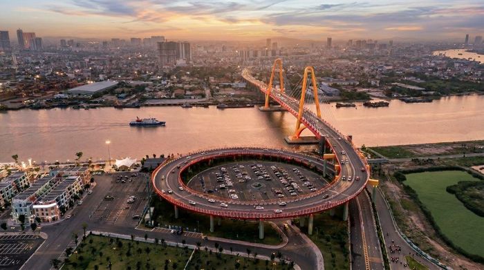 Cầu Hoàng Gia xóa thế biệt lập, đưa Vinhomes Royal Island trở thành trung tâm trong lòng trong tâm thành phố Cảng.