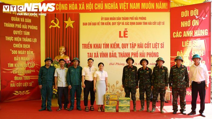 Những hành động, nghĩa cử cao đẹp nêu trên thể hiện tinh thần đoàn kết “Quân - Dân một ý chí”, “Uống nước nhớ nguồn”, “Đền ơn đáp nghĩa” đối với sự hy sinh cao cả của các thế hệ trong sự nghiệp đấu tranh, bảo vệ quê hương, đất nước.