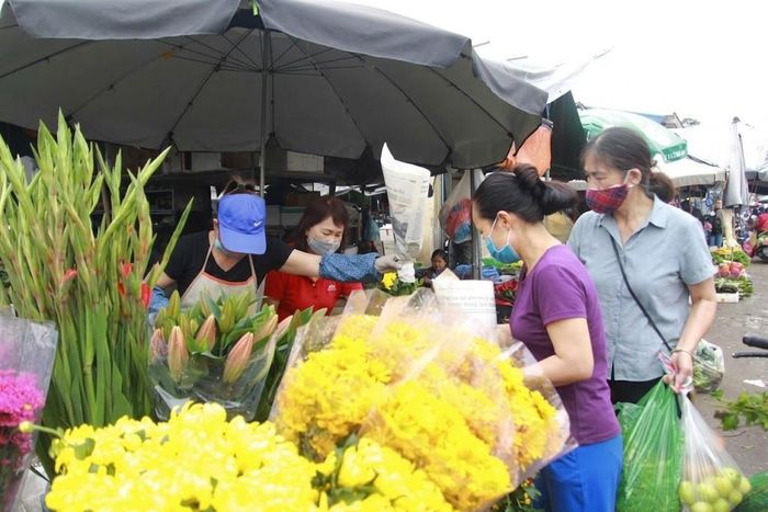 Chợ đầu mối phải từng bước trở thành điểm kiểm soát quan trọng trong chuỗi cung ứng. Ảnh: PV