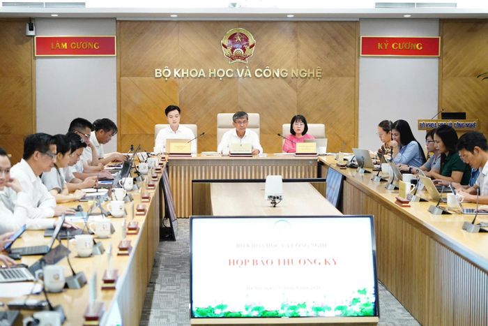Quang cảnh buổi họp báo. Ảnh: Truyền thông KHCN 
