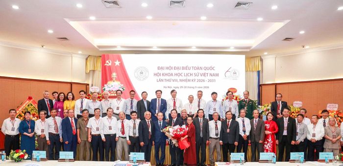 Ra mắt Ban Chấp hành Hội Khoa học Lịch sử Việt Nam khóa VIII nhiệm kỳ 2026-2031. Ảnh: Quang Vinh
