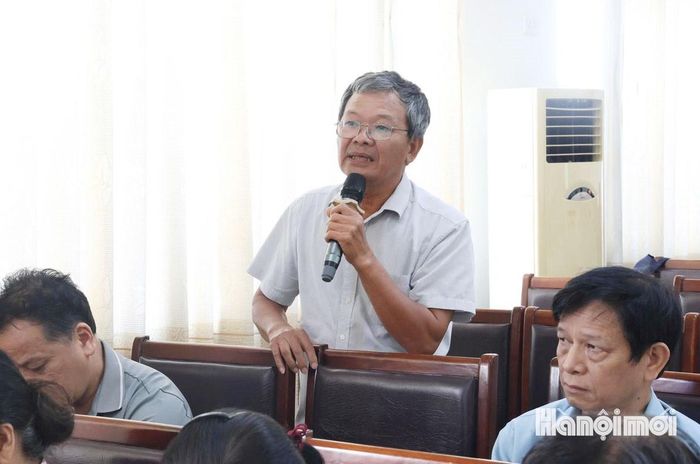 Đại biểu Vũ Ngọc Ninh chất vấn tại phiên giải trình. Ảnh: Tuấn Điệp