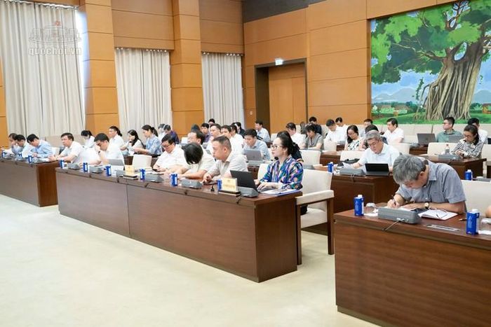 Các đại biểu tham dự phiên bế mạc. Ảnh: Media Quốc hội