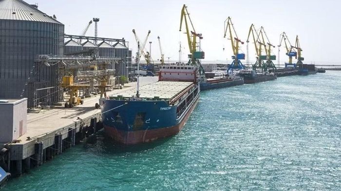 Hành lang giữa giao cắt ở Azerbaijan với Hành lang Bắc - Nam mà Nga, Iran và Ấn Độ đang xây dựng để kết nối các cường quốc khu vực ở Trung và Nam Á cũng như Trung Đông, do vậy dự kiến trong thời gian tới sẽ có nhiều diễn biến phức tạp khi lợi ích các bên xung đột.
