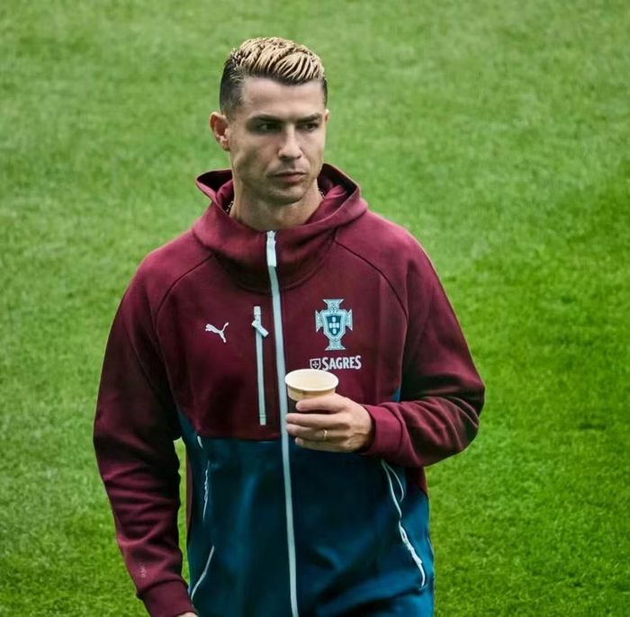 Mối quan hệ giữa Ronaldo...