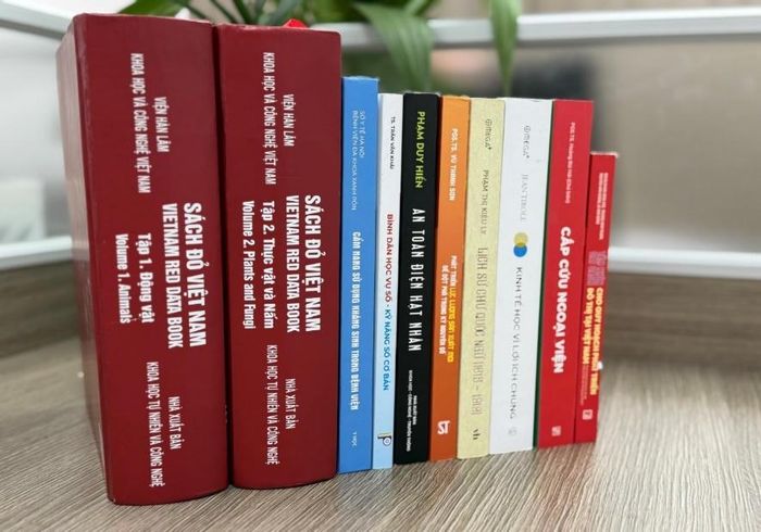 Các tác phẩm được lựa chọn vào vòng Chung khảo Giải thưởng Sách KHCN Đổi mới sáng tạo và Chuyển đổi số năm 2026.