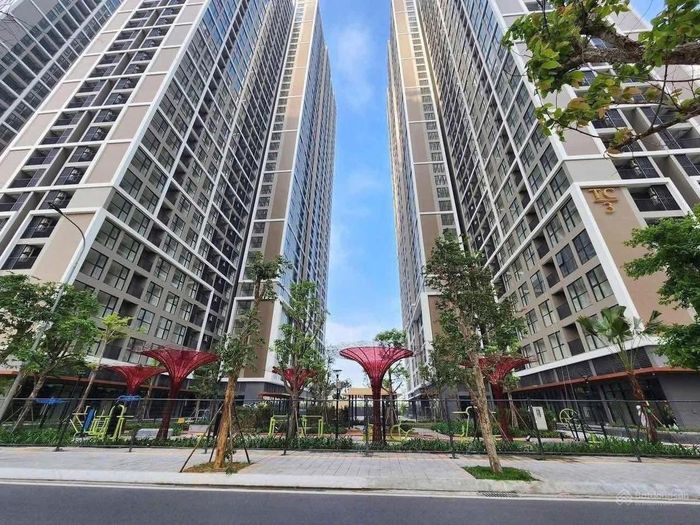 Trên thị trường thứ cấp, giá chung cư đã giảm mạnh so với đầu năm. Ảnh: TL