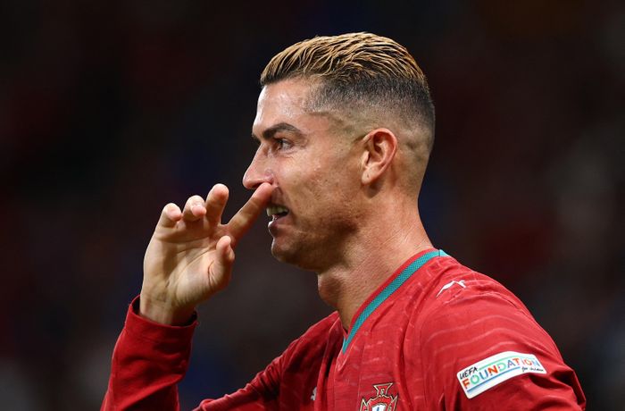 Ronaldo rời trại tập trung tại Copenhagen sau những ngày căng thẳng vì phải ngồi dự bị trước Na Uy.