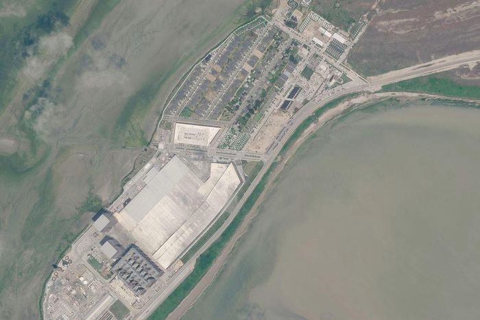 Đồ họa: Google Earth.