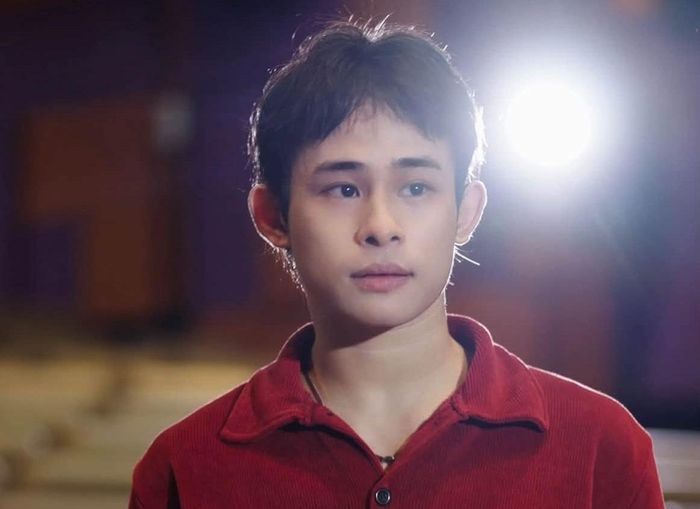 Nam diễn viên mắc hội chứng Tourette, một rối loạn thần kinh thường khởi phát từ nhỏ. Ảnh: FBNV.