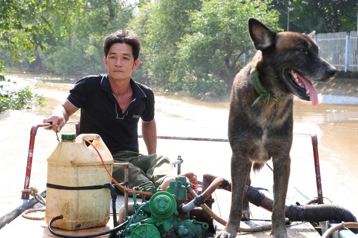 Anh Quốc Phong được nhiều người biết đến vì tính hay "lo chuyện bao đồng". Ảnh: Trang Thư.