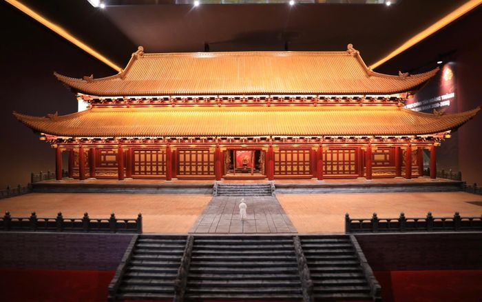  Mô hình điện Kính Thiên được trưng bày tại Hoàng Thành Thăng Long. Ảnh: Báo Chính phủ.