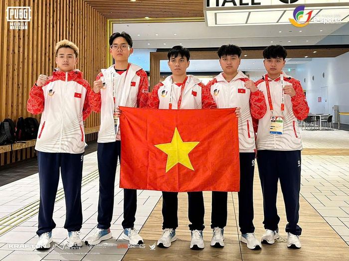  Từ những vị trí thứ tư ở ASIAD 19, Esports Việt Nam đã có bước tiến rõ rệt khi hai lần đứng trên bục huy chương tại kỳ đại hội năm nay. 