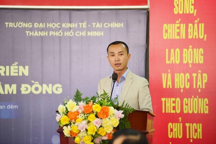 Tiến sĩ Phan Bảo Giang, Phó Hiệu trưởng Trường Đại học Kinh tế - Tài chính TP.HCM