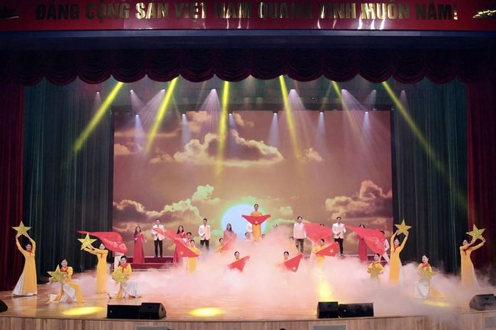 Tiết mục văn nghệ tại Hội nghị