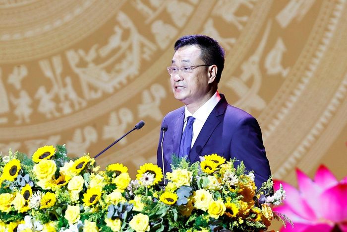 Đồng chí Lê Ngọc Quang, Ủy viên Trung ương Đảng, Bí thư Thành ủy, Trưởng đoàn Đại biểu Quốc hội thành phố Đà Nẵng đọc diễn văn tại Lễ kỷ niệm. Ảnh: Doãn Tấn - TTXVN