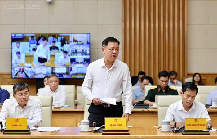 Thượng tướng Nguyễn Trường Thắng, Thứ trưởng Bộ Quốc phòng phát biểu tại cuộc họp - Ảnh: chinhphu.vn/Phương Nguyên