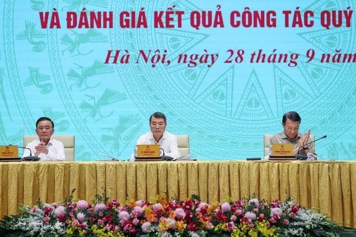 Thủ tướng Chính phủ Lê Minh Hưng, Trưởng Ban Chỉ đạo Trung ương về phát triển khoa học, công nghệ, đổi mới sáng tạo và chuyển đổi số, chủ trì phiên họp đầu tiên của Ban Chỉ đạo sau khi kiện toàn theo Quyết định số 208-QĐ/TW của Bộ Chính trị - Ảnh: chinhphu.vn/Nhật Bắc
