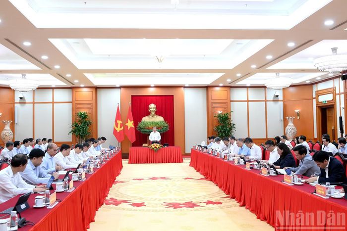 Quang cảnh cuộc làm việc tại Trụ sở Trung ương Đảng.