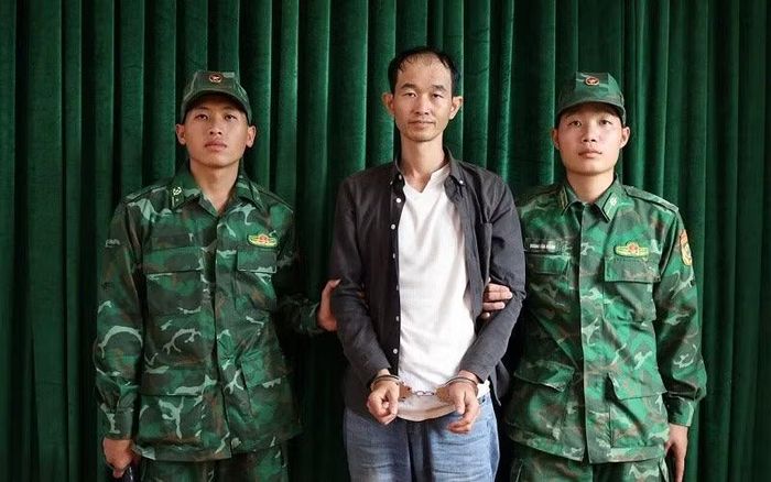 Đối tượng Thạch Tuấn Vĩ khi bị Bộ đội Biên phòng tỉnh Điện Biên bắt giữ. (Ảnh: ANH DŨNG)