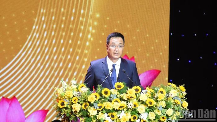 Bí thư Thành ủy Đà Nẵng Lê Ngọc Quang phát biểu tại lễ kỷ niệm. (Ảnh: ANH ĐÀO)